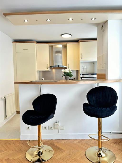 Sublime Flat - Heart Of - Le Marais * Parijs